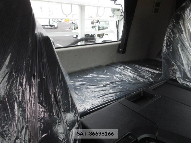 Mitsubishi GREAT 2026-02 8527576-18