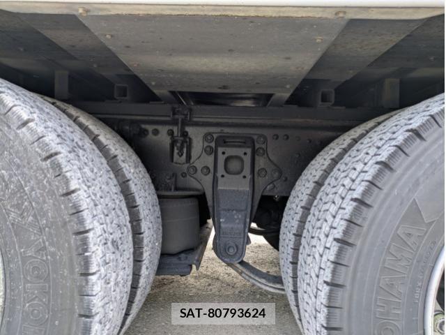 Mitsubishi GREAT 2012-06 8527602-21