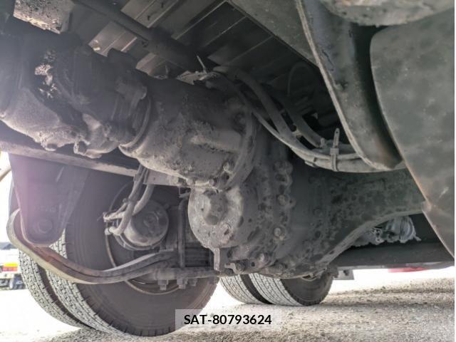 Mitsubishi GREAT 2012-06 8527602-22