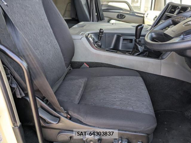 Mitsubishi GREAT 2019-08 8527595-26
