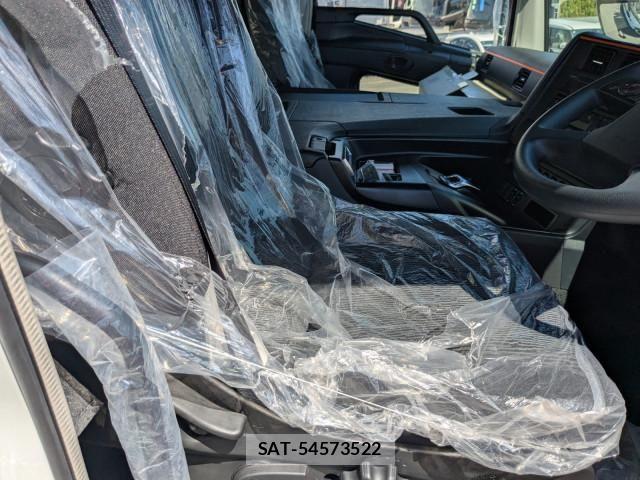 Mitsubishi GREAT 2026-04 8527570-8