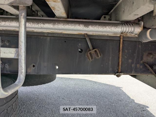 Mitsubishi GREAT 2018-02 8527599-9