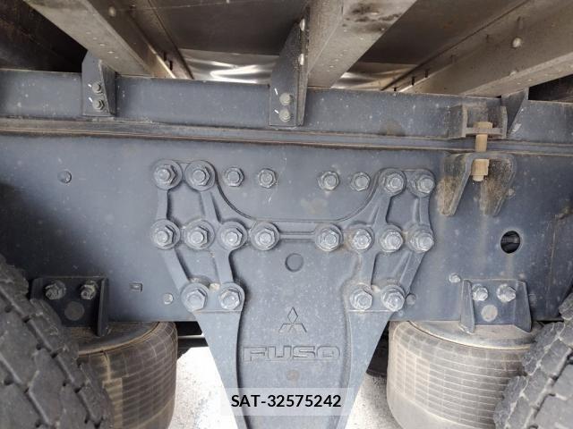 Mitsubishi GREAT 2018-03 8527598-15