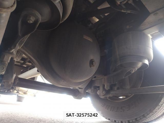 Mitsubishi GREAT 2018-03 8527598-18