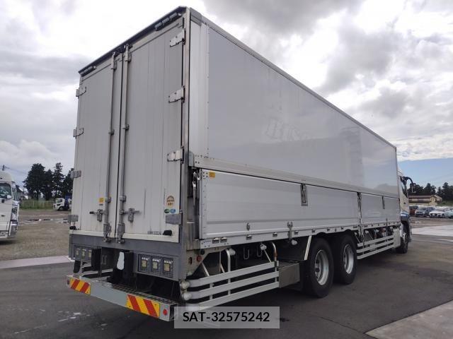 Mitsubishi GREAT 2018-03 8527598-2