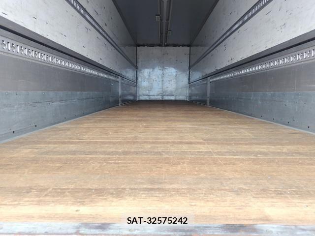 Mitsubishi GREAT 2018-03 8527598-6