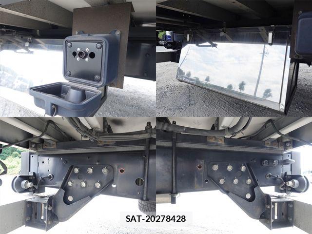 Mitsubishi GREAT 2015-11 8563702-19