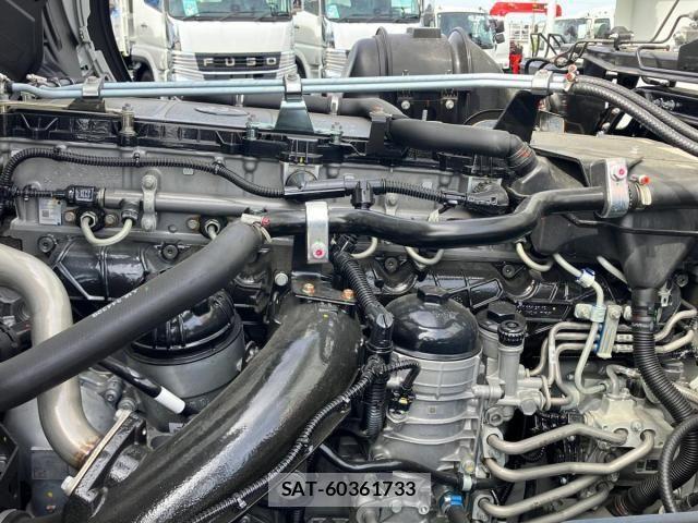 Mitsubishi GREAT 2026-05 8629156-16