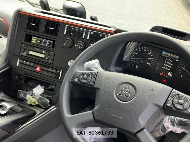 Mitsubishi GREAT 2026-05 8629156-20