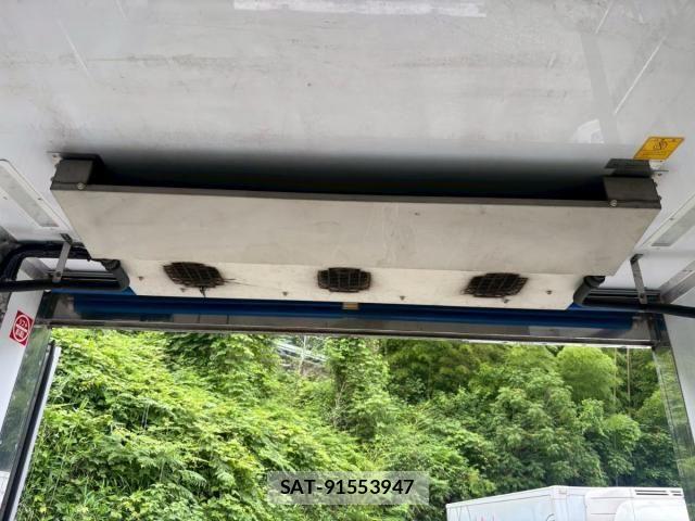 Mitsubishi GREAT 2020-10 8629161-29