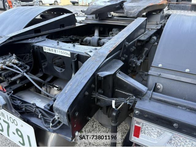 Mitsubishi GREAT 2018-11 8629166-10