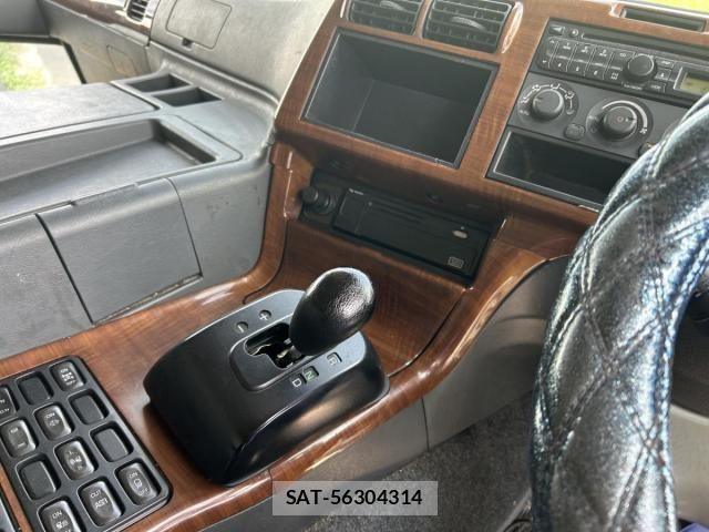 Mitsubishi GREAT 2012-07 8629169-20