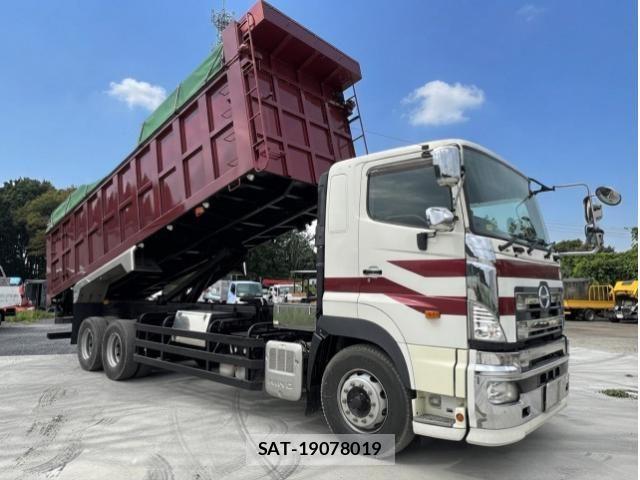 Mitsubishi GREAT 2014-02 8661835-6