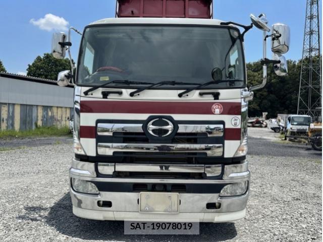 Mitsubishi GREAT 2014-02 8661835-7