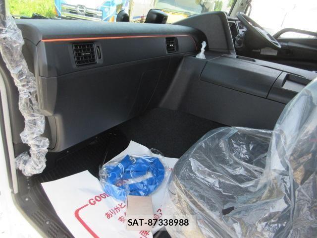 Mitsubishi GREAT 2026-05 8661832-16
