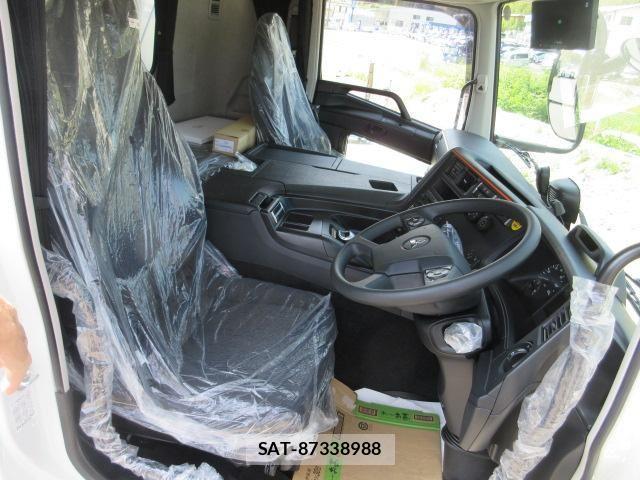 Mitsubishi GREAT 2026-05 8661832-6