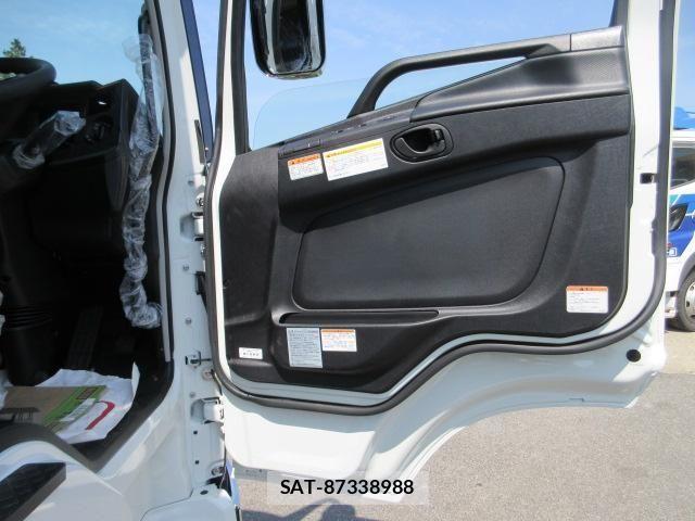 Mitsubishi GREAT 2026-05 8661832-8