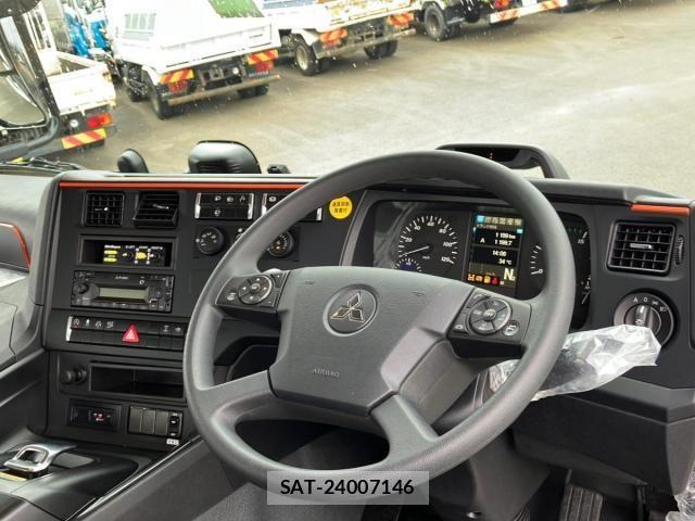 Mitsubishi GREAT 2026-05 8666984-20