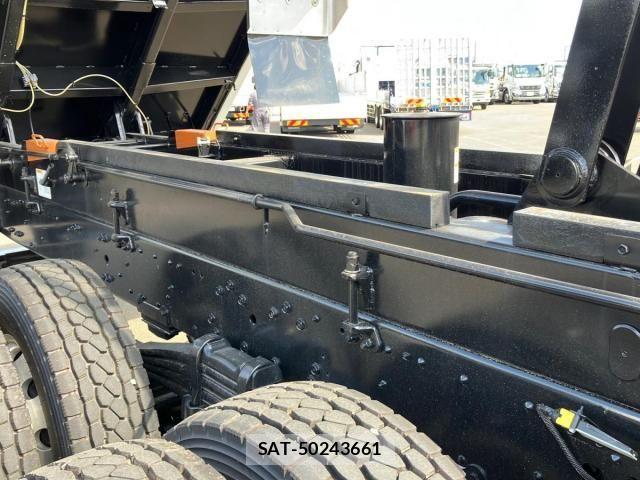 Mitsubishi GREAT 2026-05 8666983-18
