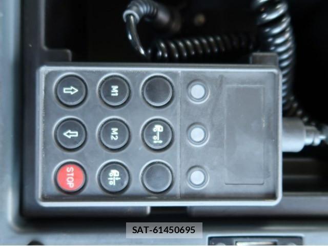 Mitsubishi GREAT 2014-09 8666988-19