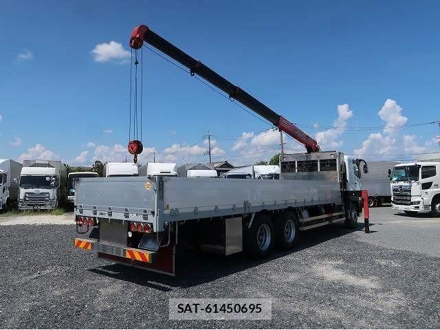 Mitsubishi GREAT 2014-09 8666988-5