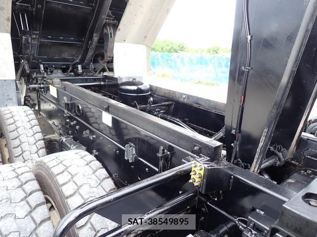 Mitsubishi GREAT 2019-10 8661831-19