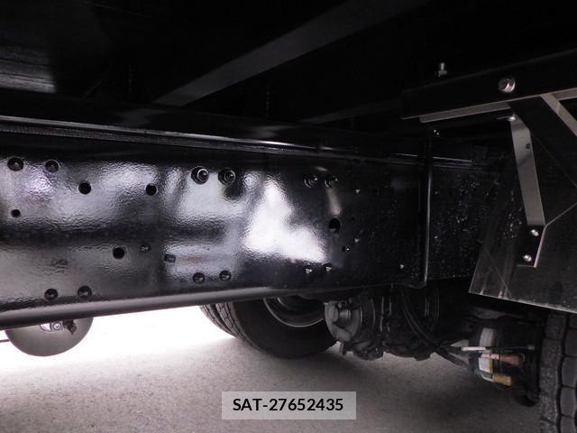 Mitsubishi GREAT 2025-12 8661830-25