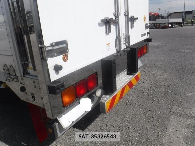 Mitsubishi GREAT 2023-01 8661834-14