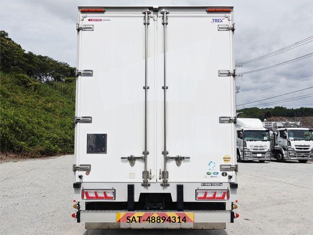 Mitsubishi GREAT 2018-03 8661844-5