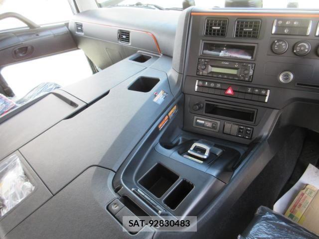 Mitsubishi GREAT 2026-05 8661828-11