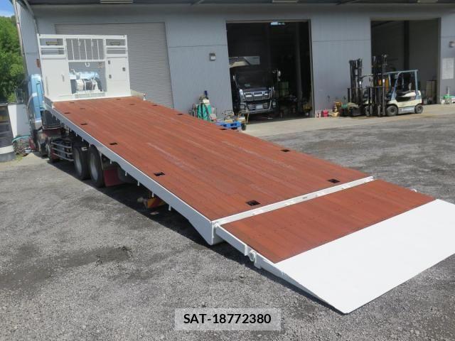 Mitsubishi GREAT 2015-01 8666987-14