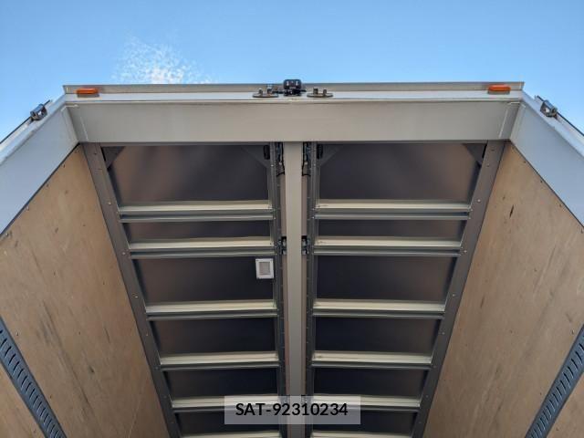 Mitsubishi GREAT 2024-09 8666986-10