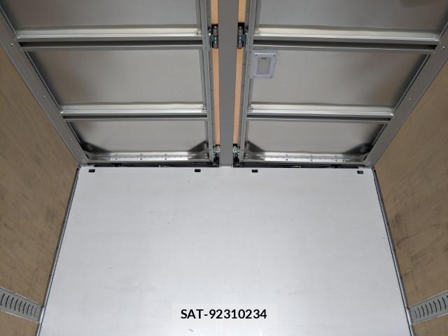 Mitsubishi GREAT 2024-09 8666986-14