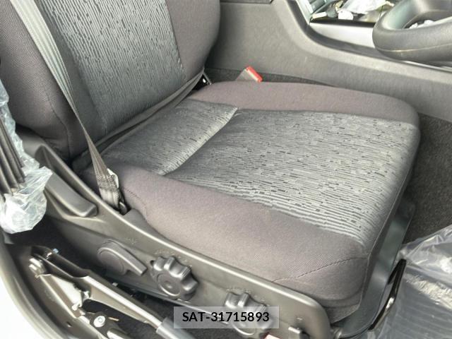 Mitsubishi GREAT 2026-05 8666982-21