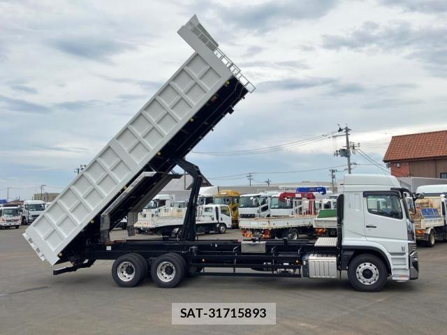 Mitsubishi GREAT 2026-05 8666982-5