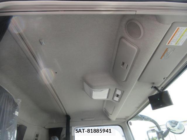 Mitsubishi GREAT 2026-05 8661829-14