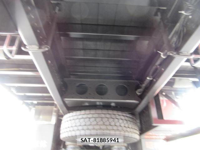 Mitsubishi GREAT 2026-05 8661829-28