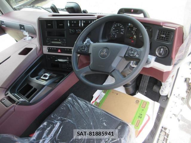 Mitsubishi GREAT 2026-05 8661829-8