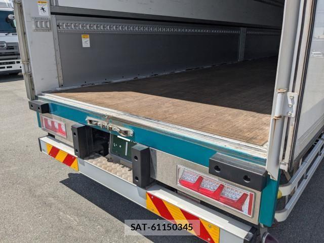 Mitsubishi GREAT 2018-09 8661839-17