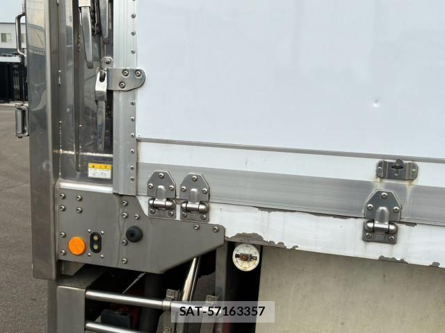 Mitsubishi GREAT 2019-08 8661841-25
