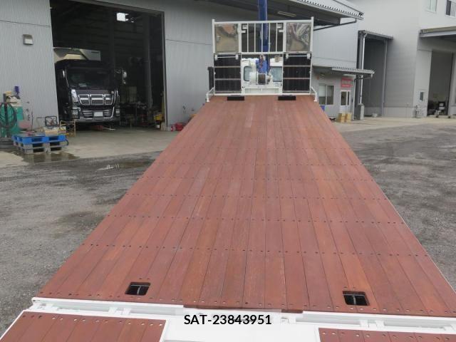 Mitsubishi GREAT 2014-01 8666985-12