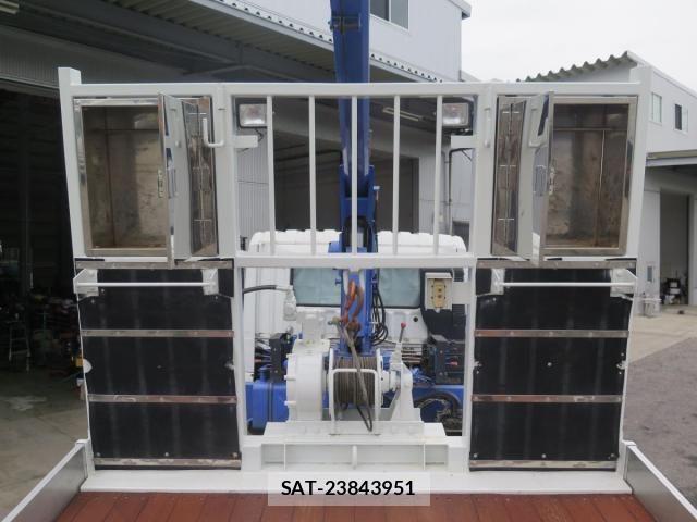 Mitsubishi GREAT 2014-01 8666985-18