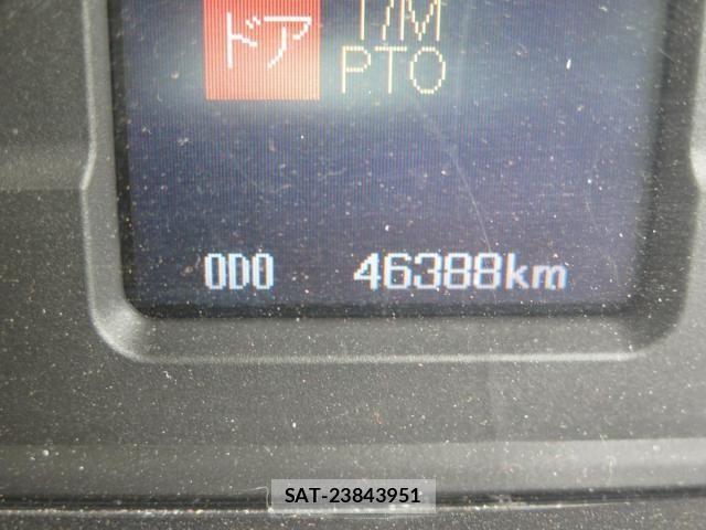 Mitsubishi GREAT 2014-01 8666985-24