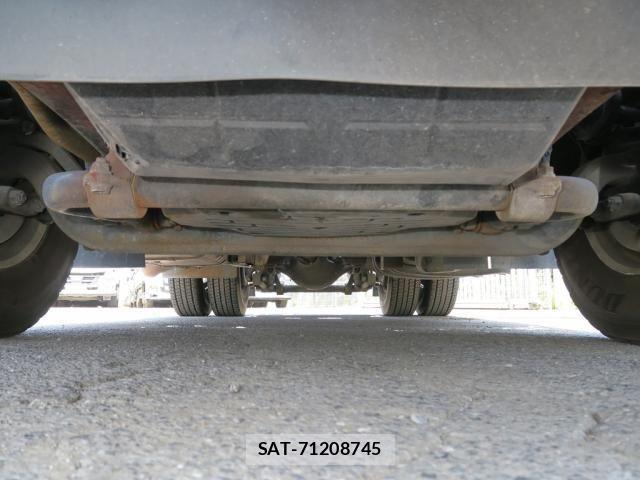 Mitsubishi GREAT 2021-06 8661838-11