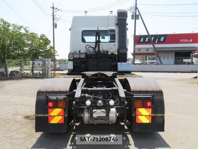 Mitsubishi GREAT 2021-06 8661838-4