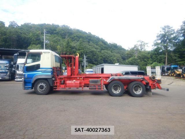 Mitsubishi GREAT 2014-03 8661842-3