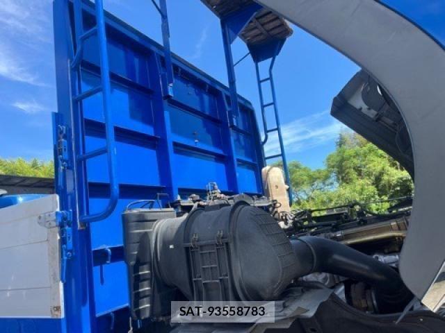 Mitsubishi GREAT 2021-05 8661836-26
