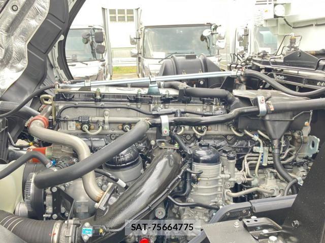 Mitsubishi GREAT 2026-05 8686687-16
