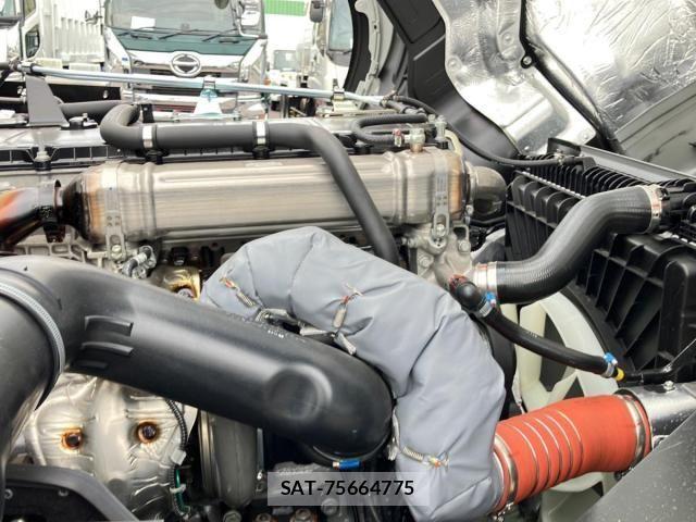 Mitsubishi GREAT 2026-05 8686687-17