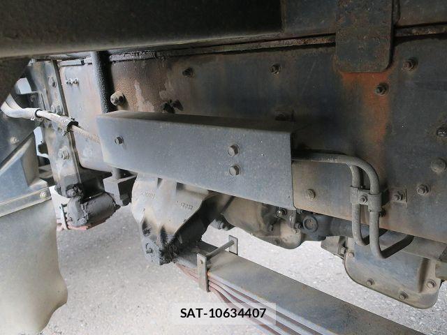 Mitsubishi GREAT 2013-06 8686686-9